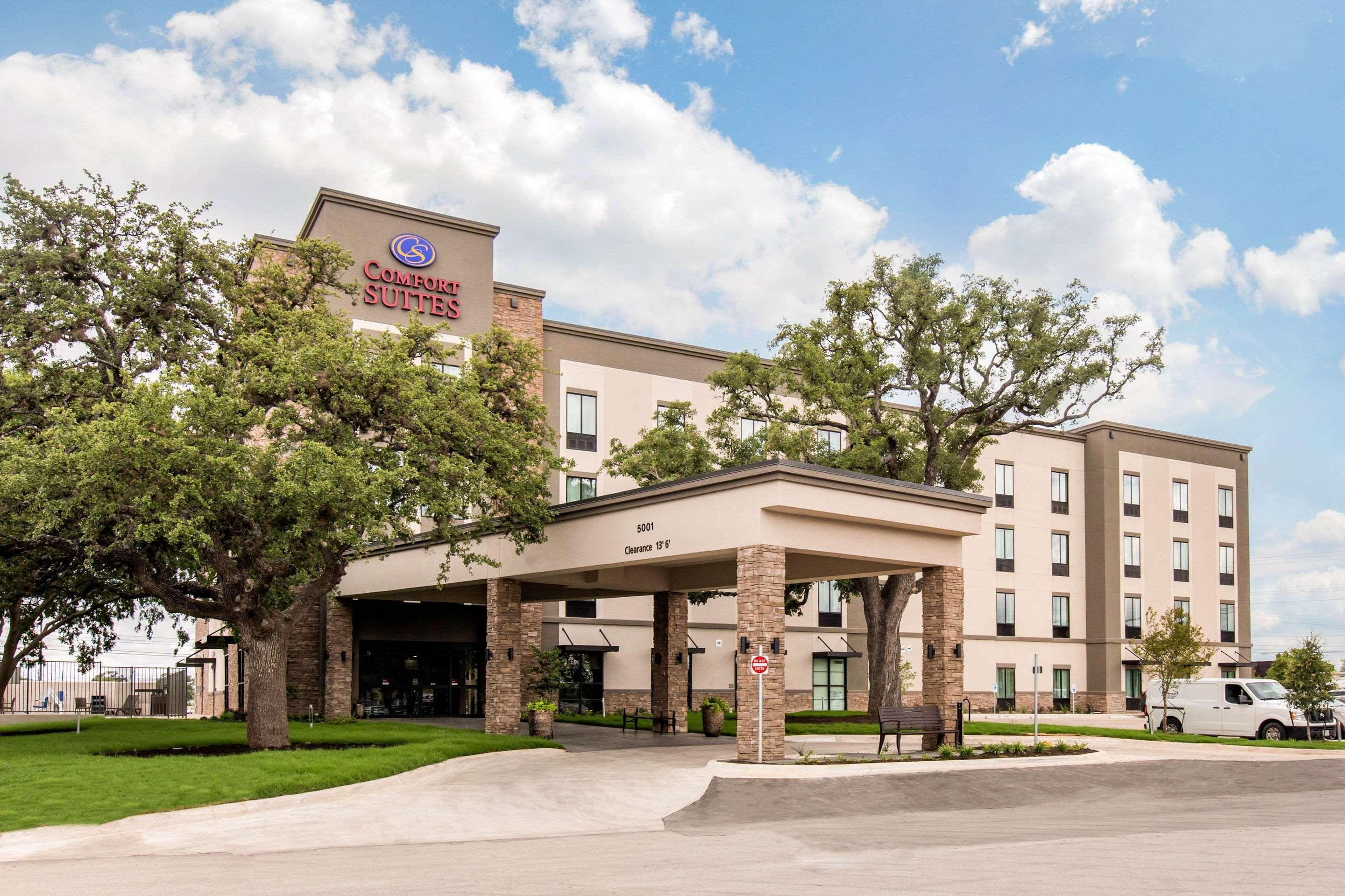 Comfort Suites - South Austin Exterior photo